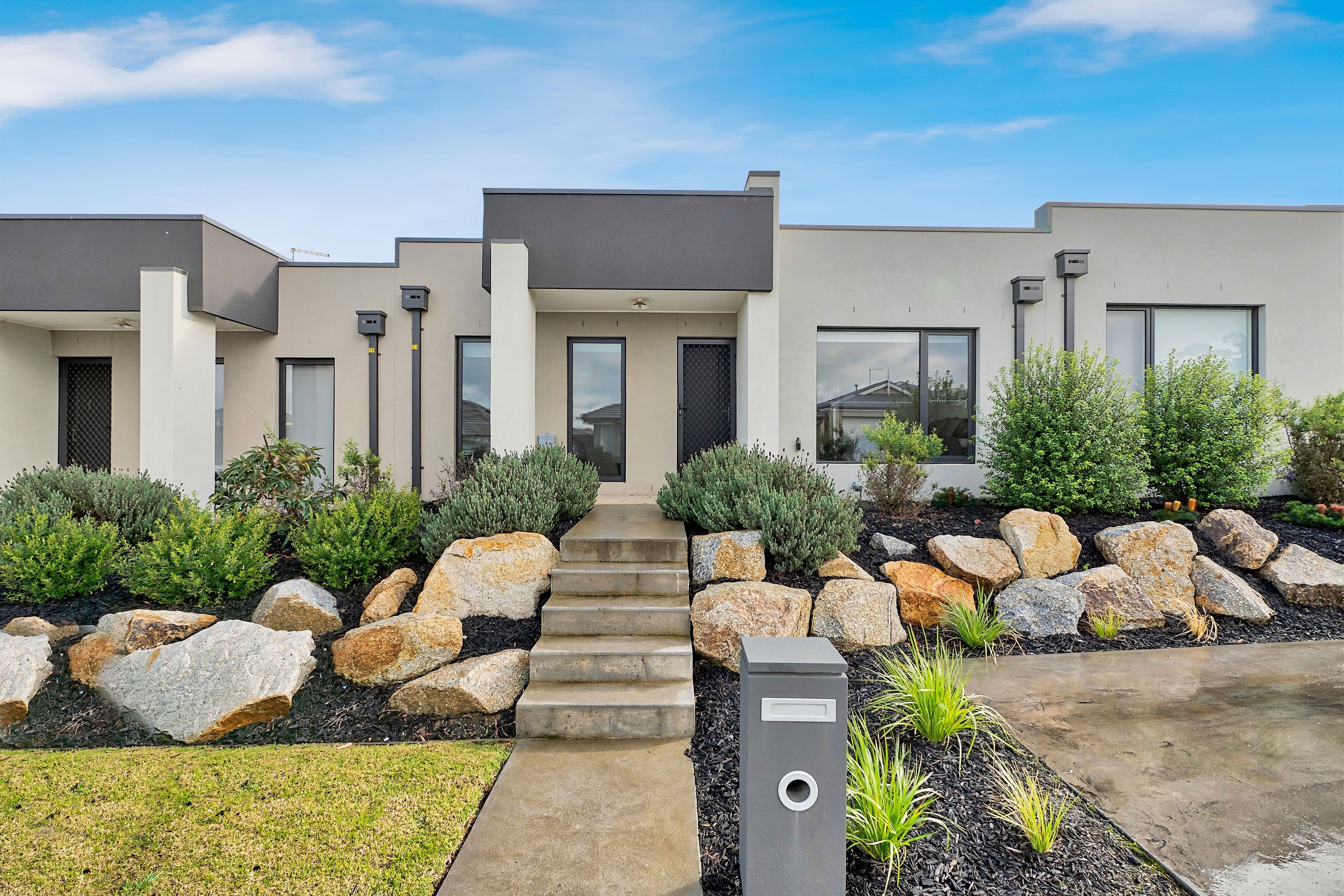 21 Cabernet Way, Pakenham VIC 3810, Pakenham - Image 1