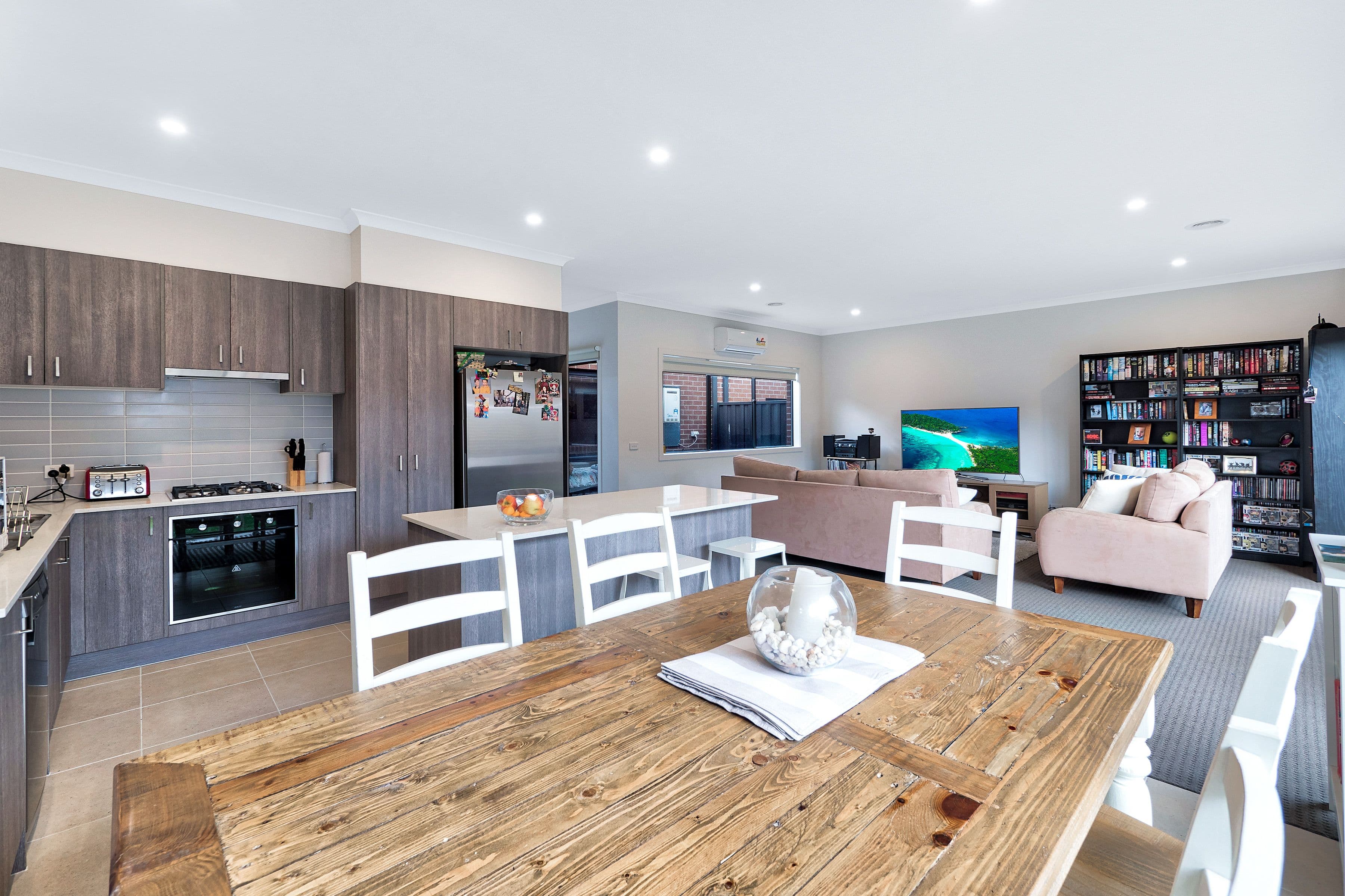 21 Cabernet Way, Pakenham VIC 3810, Pakenham - Thumbnail 5