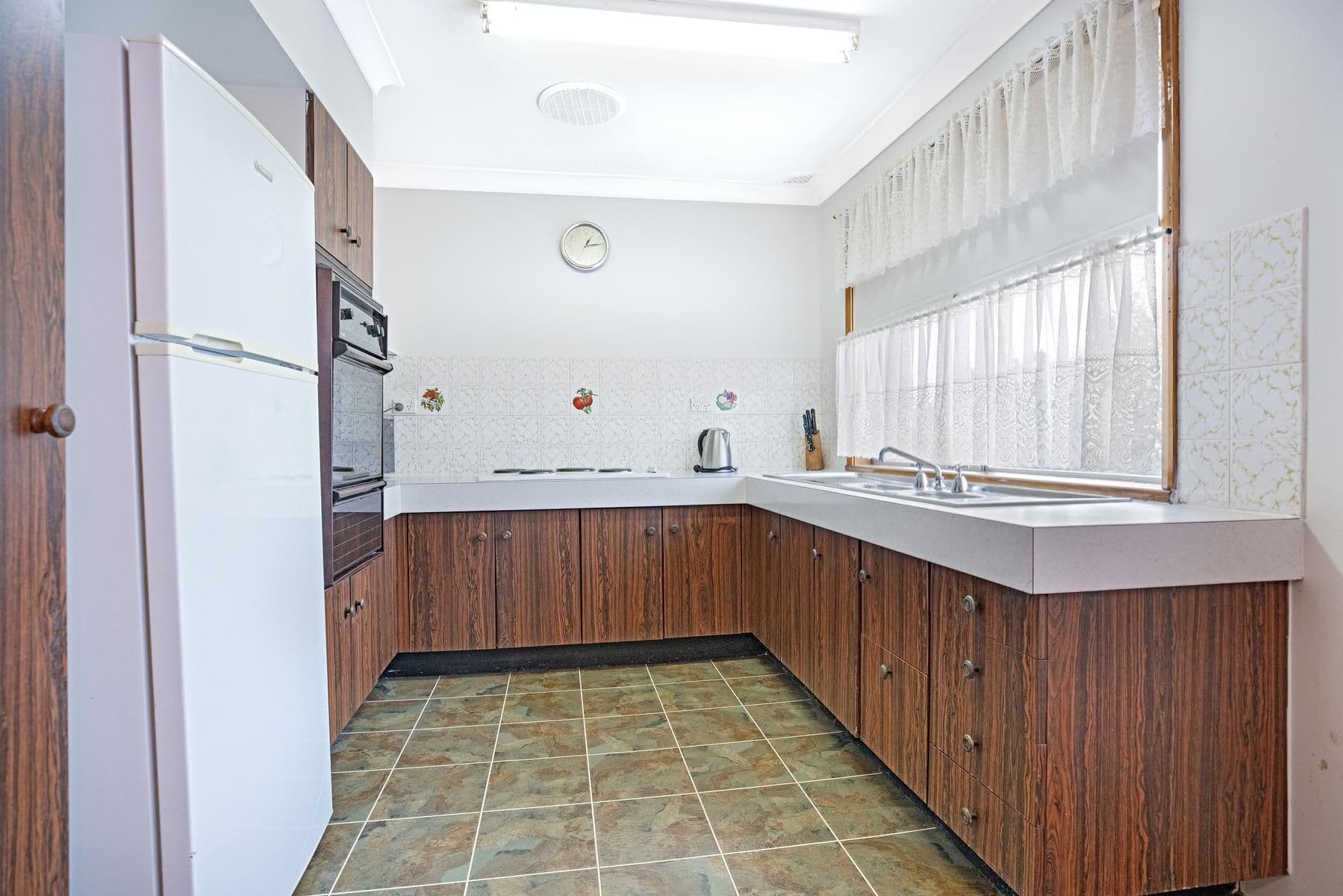 35 Charles Sturt Drive, Werrington County - Thumbnail 3