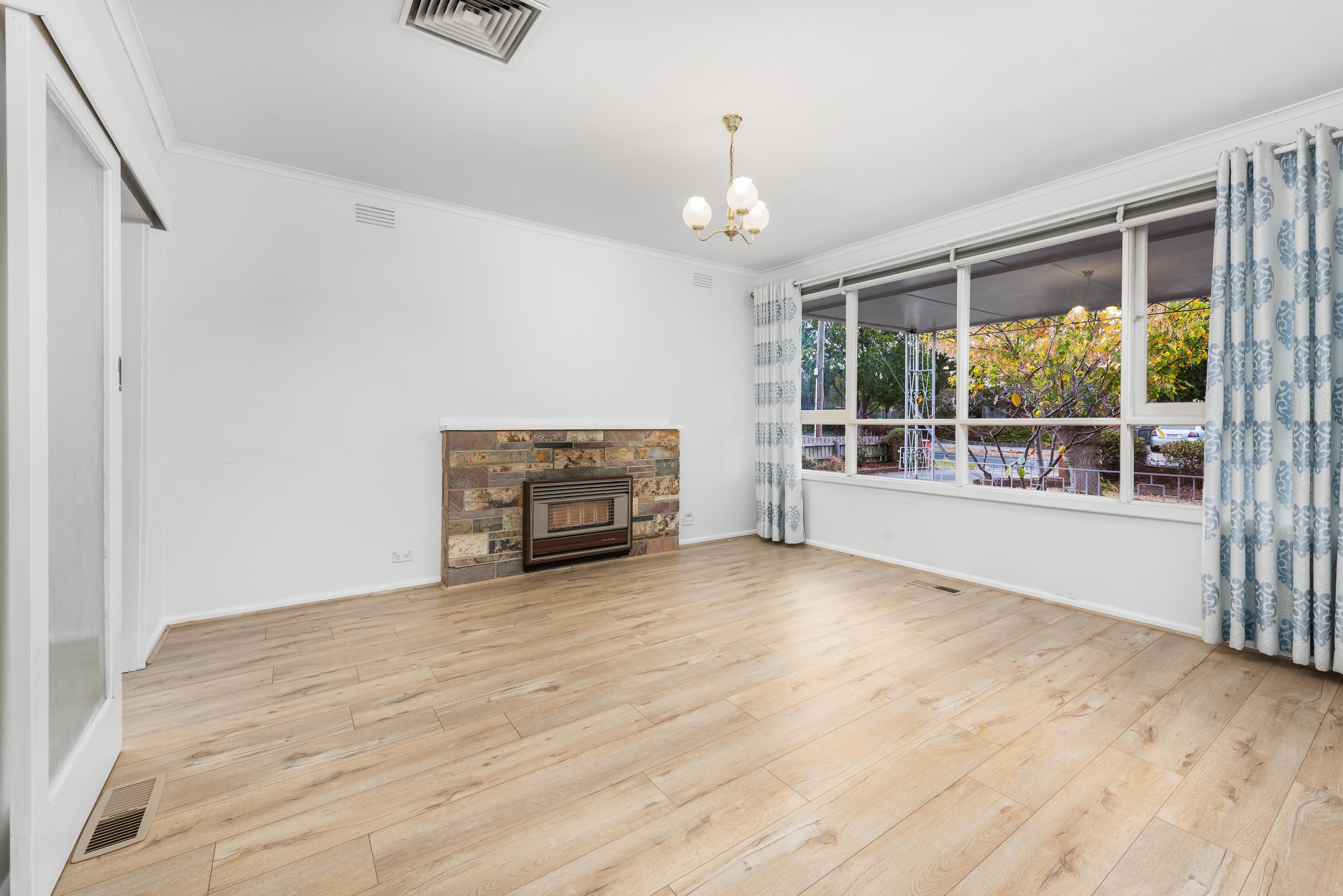 38 Noorong Avenue, Bundoora VIC 3083, Bundoora - Thumbnail 3