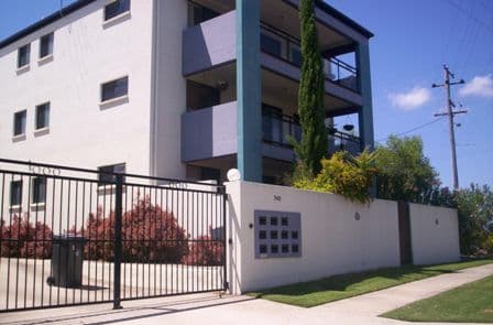 540  Old Cleveland Road(Cnr Glanosmond St), CAMP HILL QLD 4152, Camp Hill - Image 1