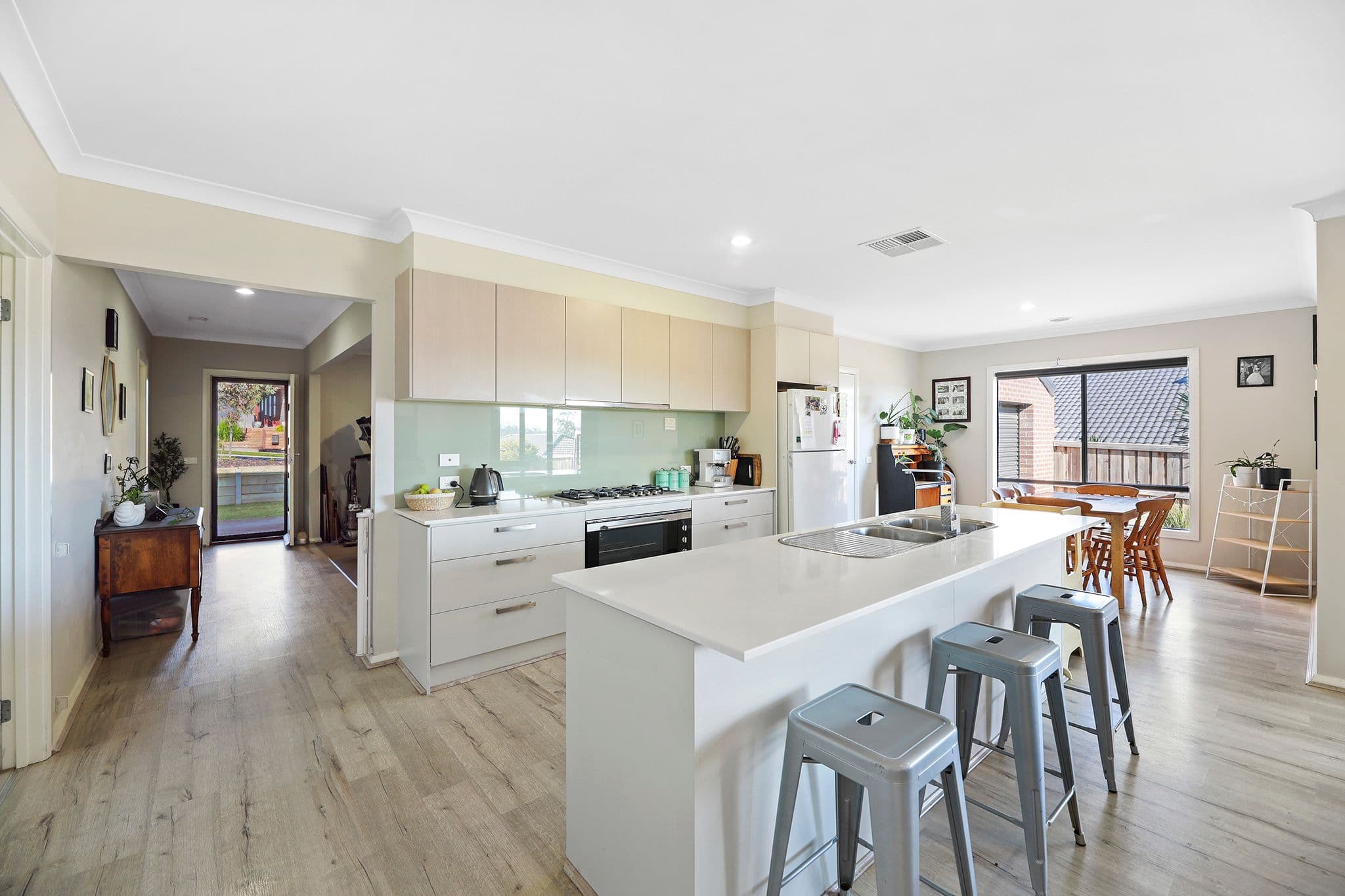 11 Bunyip Drive, Drouin VIC 3818, Drouin - Thumbnail 2