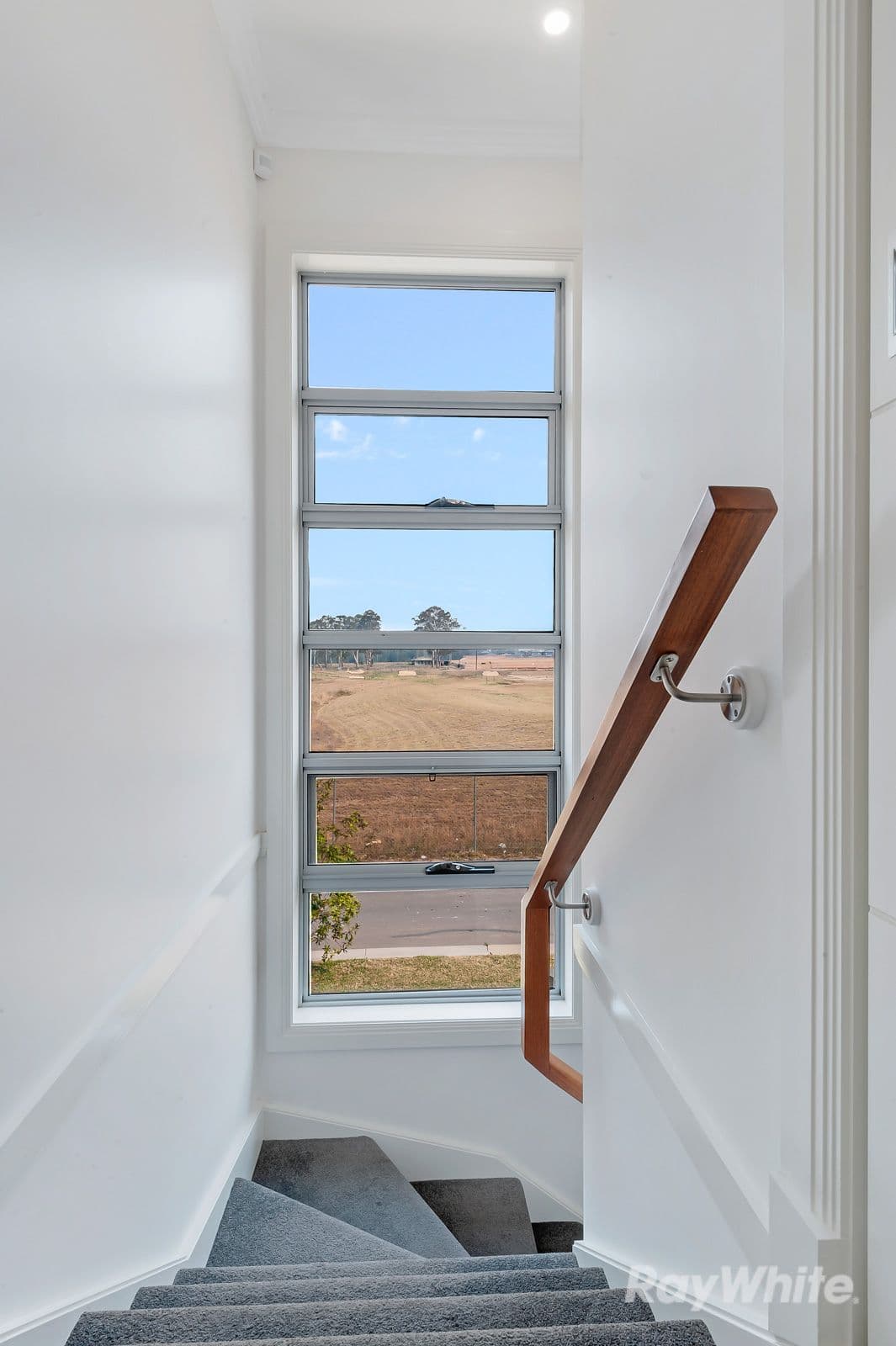 4 Riverbrae Avenue, Riverstone - Thumbnail 8
