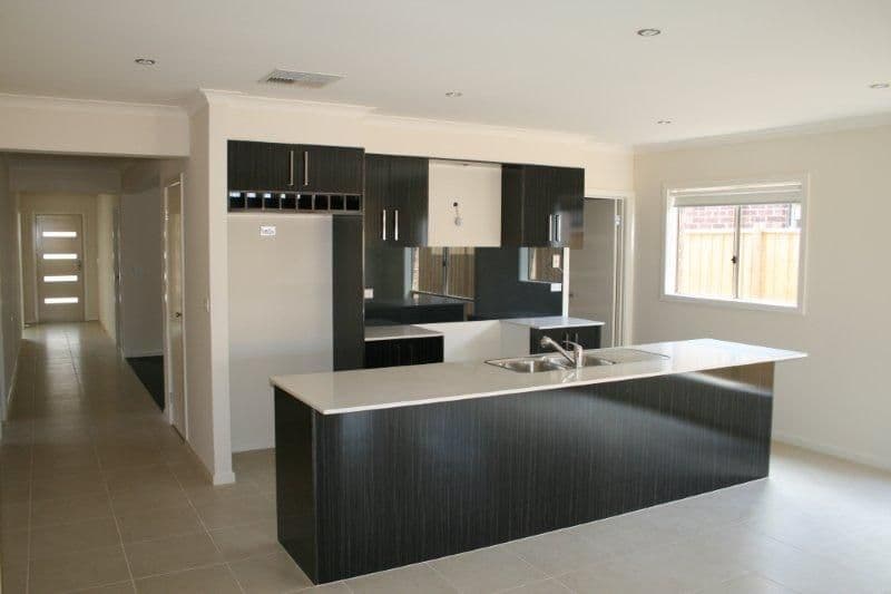 47 Dunbarton Drive, Eltham North, Eltham North - Thumbnail 4