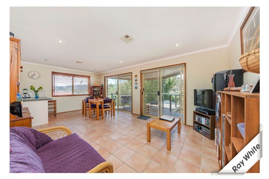 5 Conlon Crescent, THEODORE ACT 2905, Theodore - Thumbnail 3