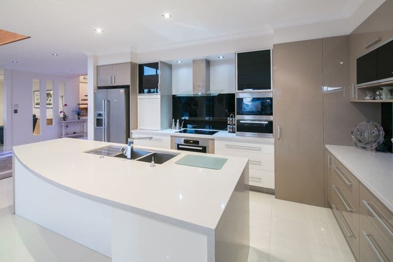 31 Knightsbridge Parade East, Sovereign Islands QLD 4216, Sovereign Islands - Thumbnail 7