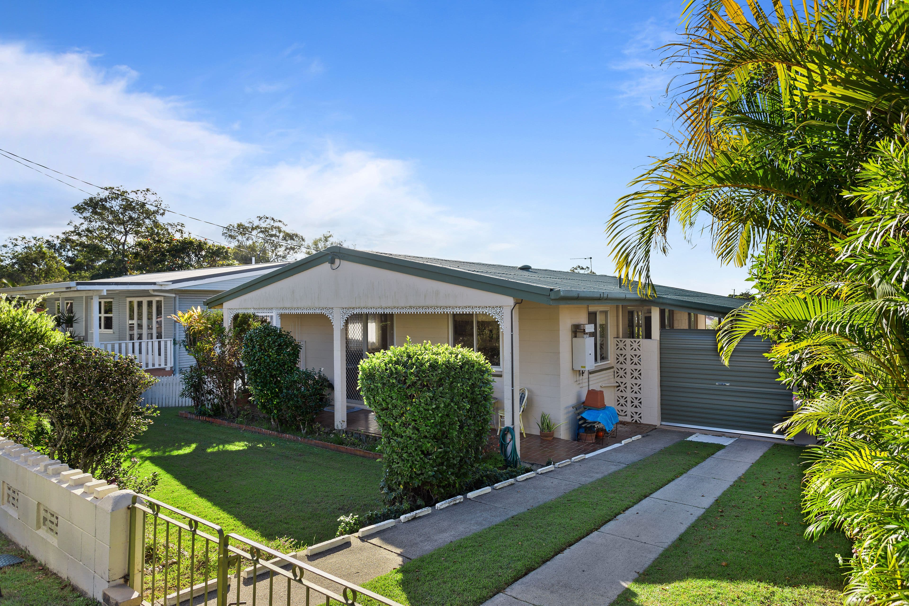 13 Nyora Street, Southport QLD 4215, Southport - Thumbnail 2