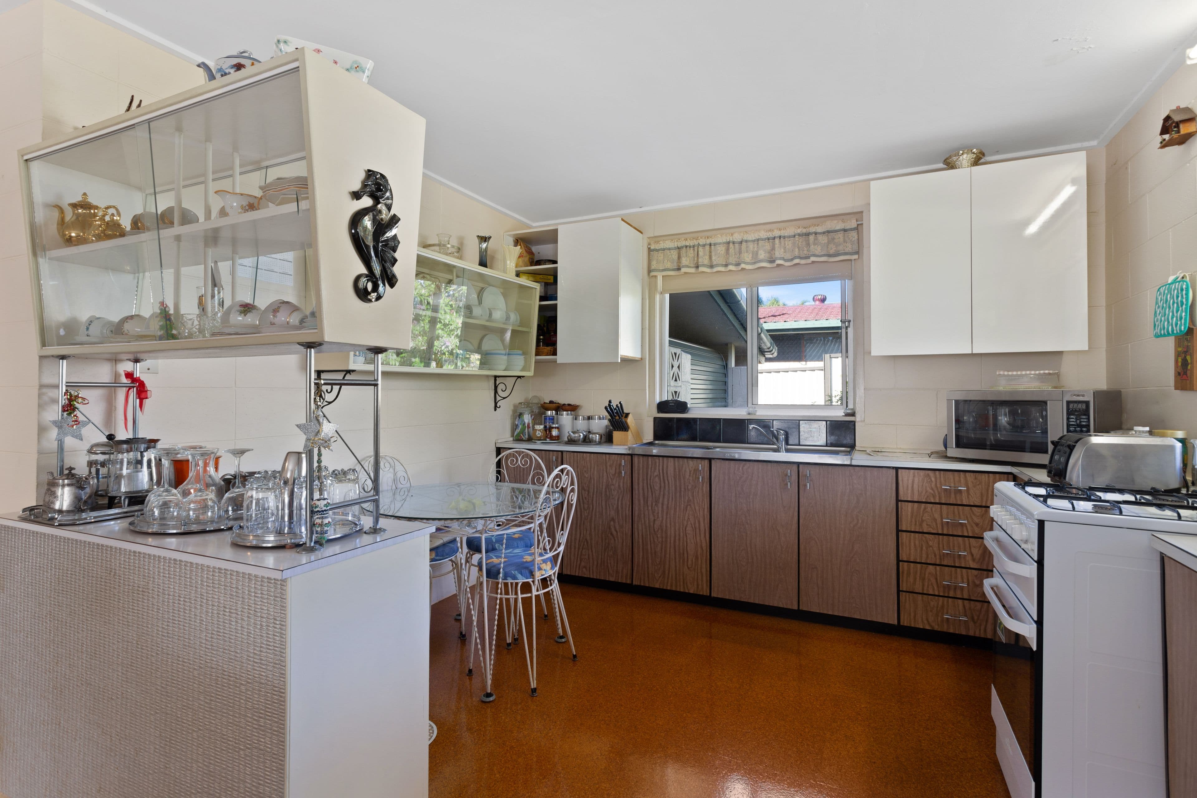 13 Nyora Street, Southport QLD 4215, Southport - Thumbnail 5