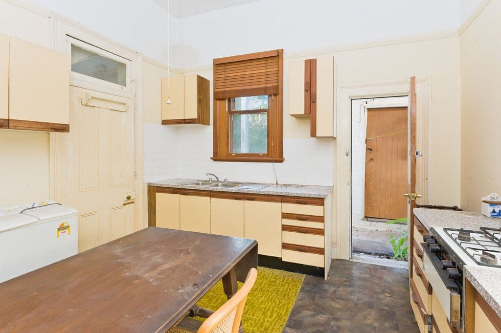 23 Harrington Street, Enmore - Thumbnail 3
