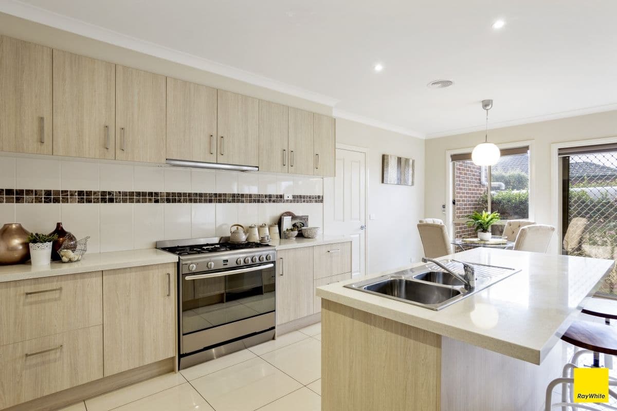 17 Filippin Court, Werribee VIC 3030, Werribee - Thumbnail 4