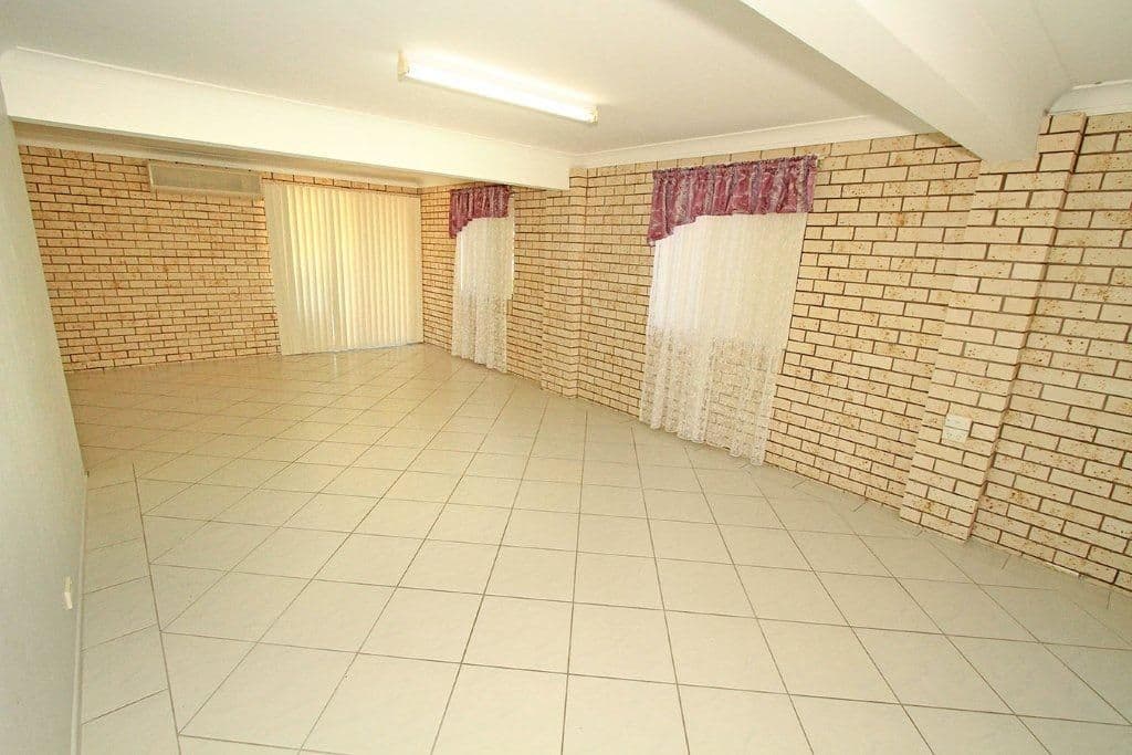 38 Kingfisher Parade, NORMAN GARDENS QLD 4701, Norman Gardens - Thumbnail 3