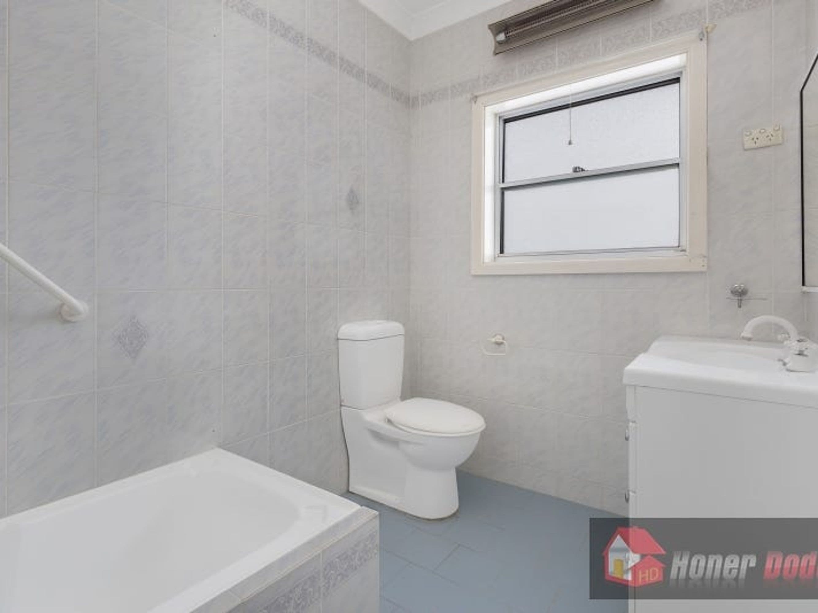 8 Lobb Crescent, Beverley Park, Beverley Park - Thumbnail 6