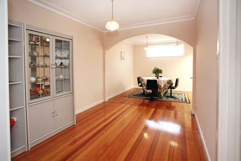 35   Bales Street, MOUNT WAVERLEY VIC 3149, Mount Waverley - Thumbnail 3