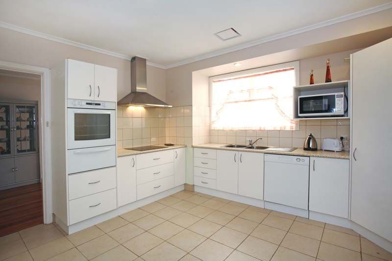 35   Bales Street, MOUNT WAVERLEY VIC 3149, Mount Waverley - Thumbnail 4