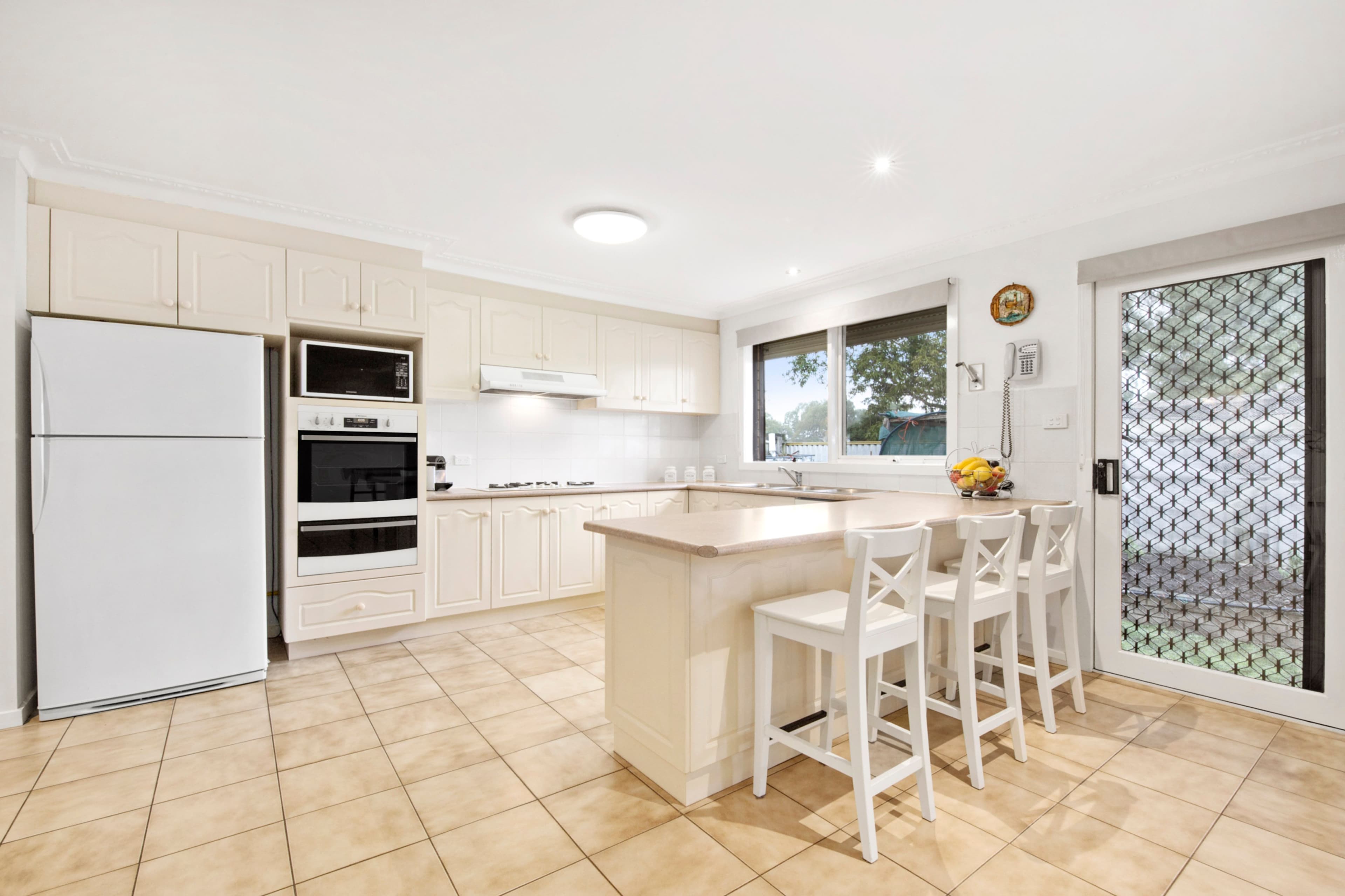 34 Coventry Crescent, Mill Park VIC 3082, Mill Park - Thumbnail 2