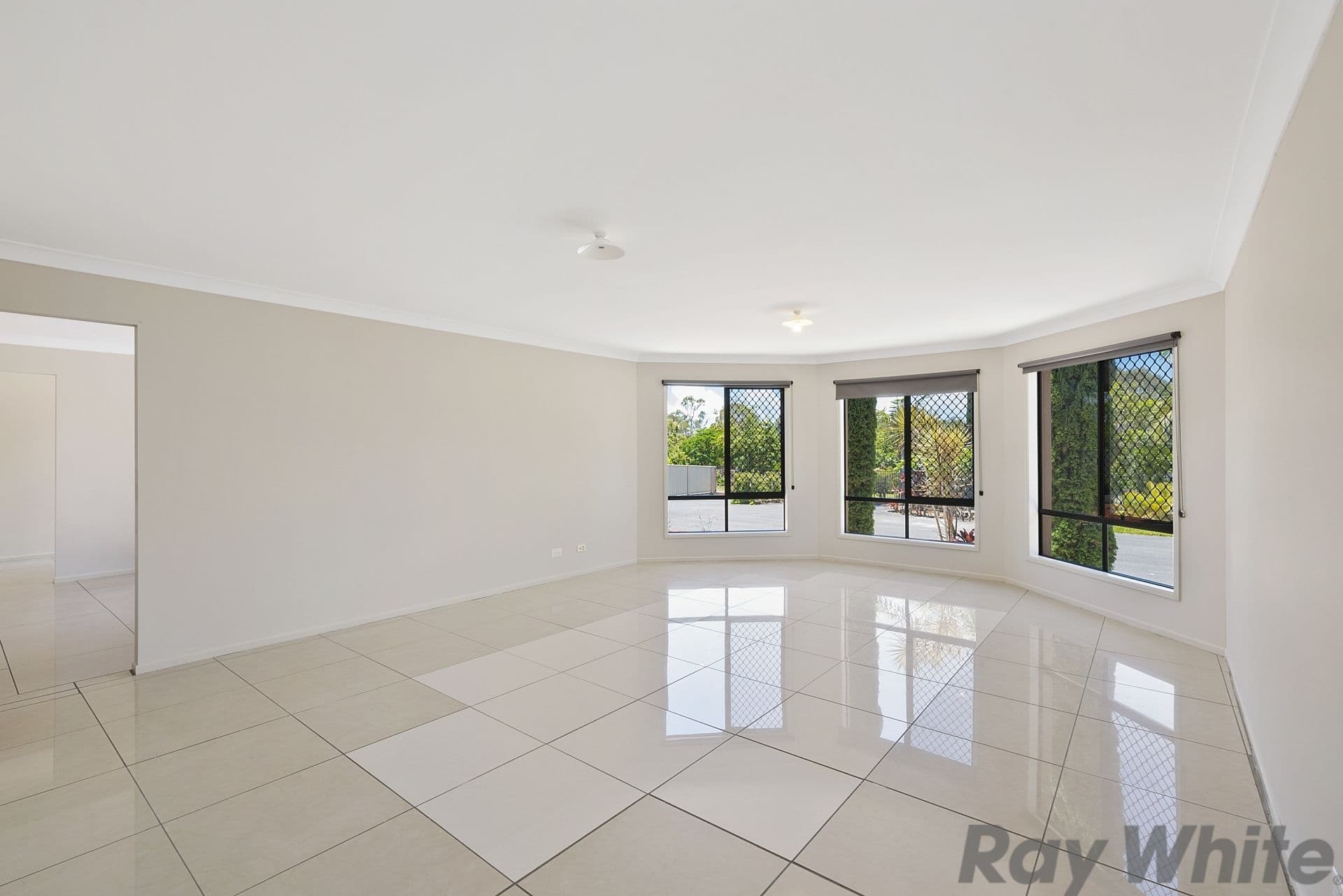 17-19 Krause Street, Deception Bay QLD 4508, Deception Bay - Thumbnail 4
