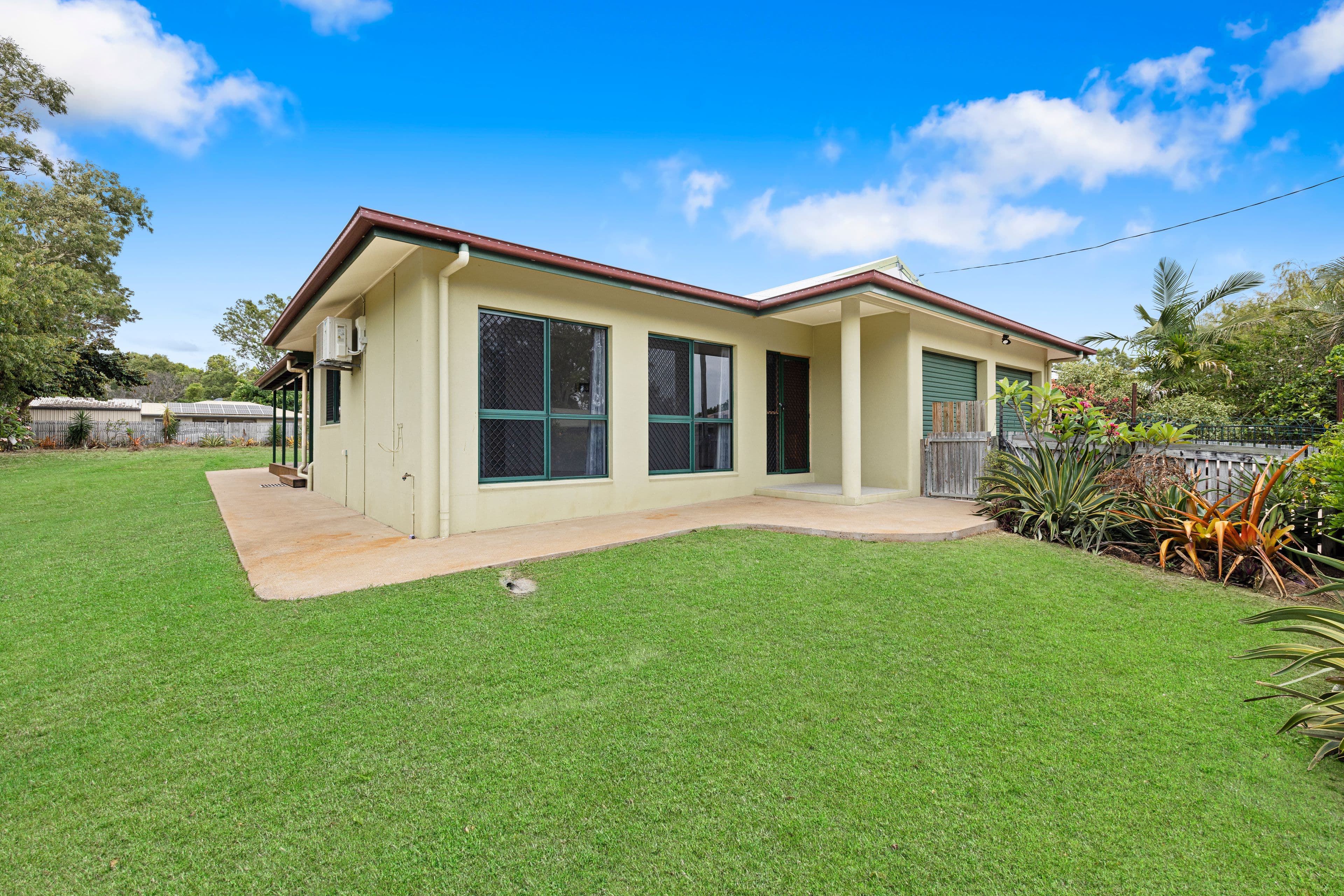 2 Hillgrove Court, Bushland Beach QLD 4818, Bushland Beach - Thumbnail 2