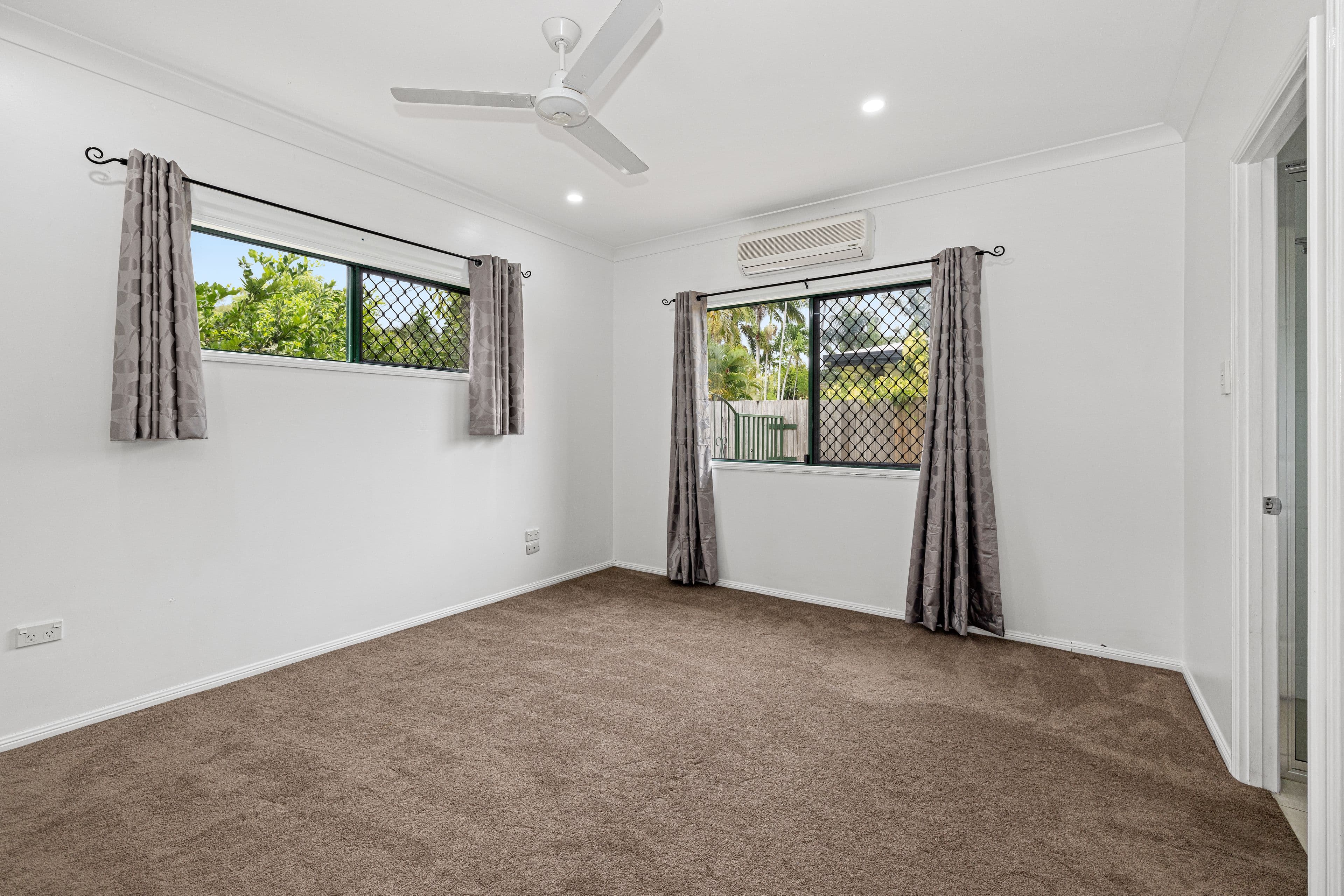 2 Hillgrove Court, Bushland Beach QLD 4818, Bushland Beach - Thumbnail 5