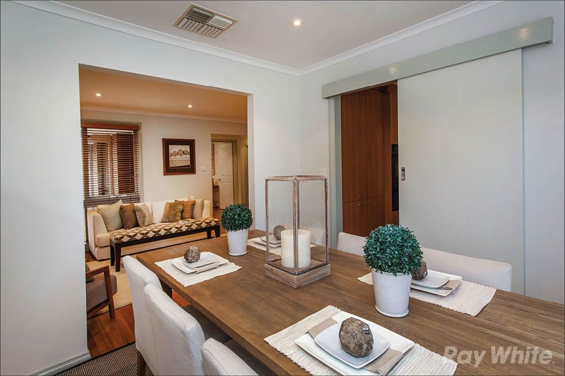 6 Calderwood Avenue, Wheelers Hill VIC 3150, Wheelers Hill - Thumbnail 3