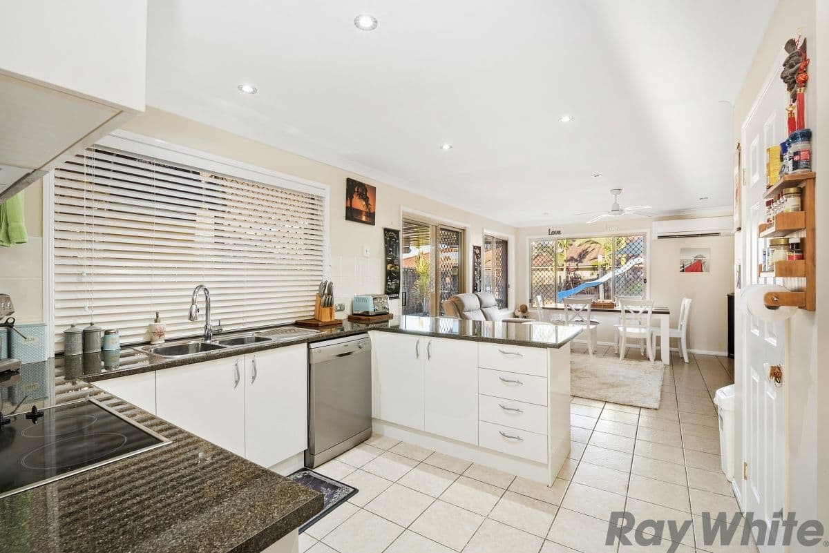 34 Dobell Street, Rothwell QLD 4022, Rothwell - Thumbnail 3