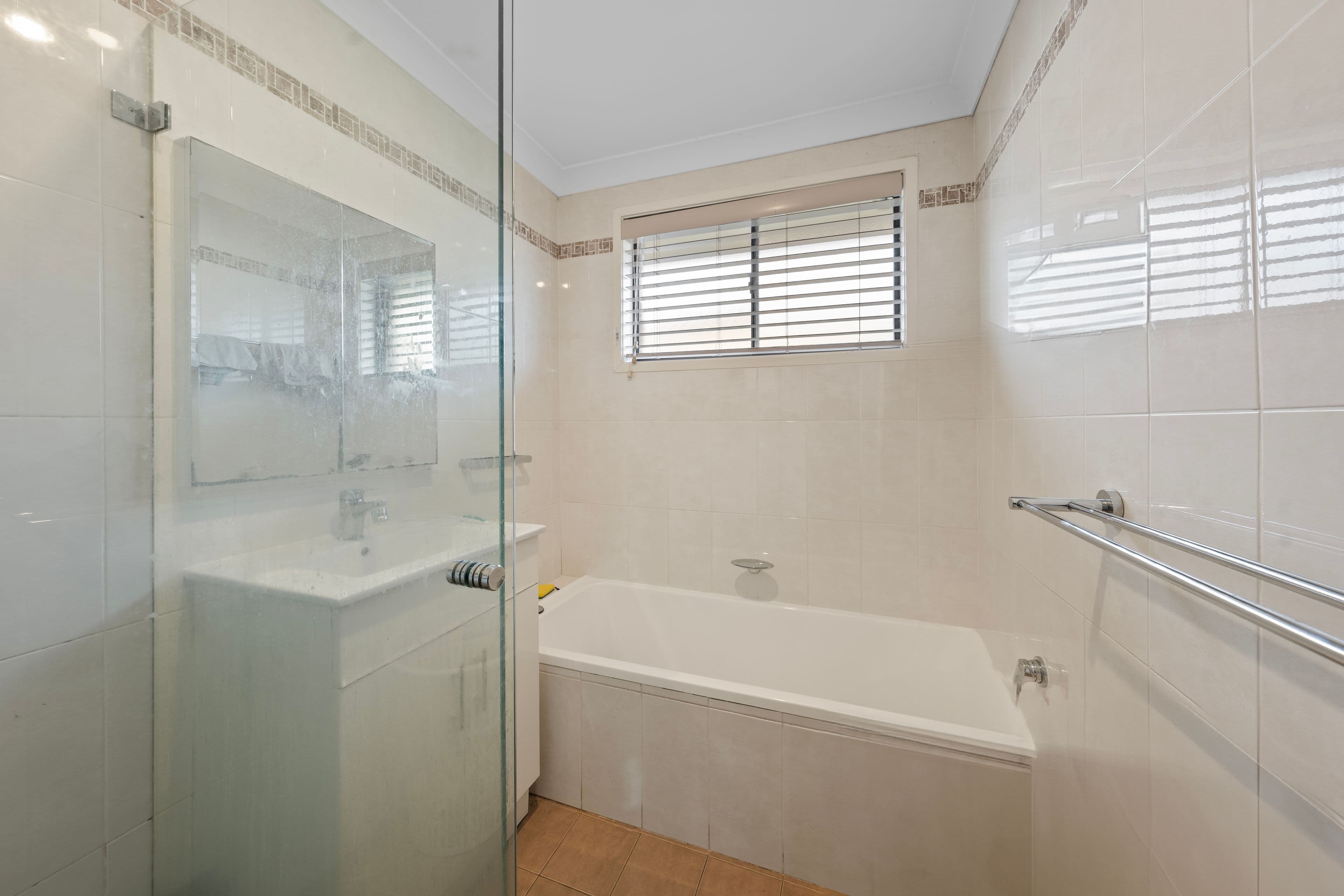11 Macaulay Street, Wetherill Park NSW 2164, Wetherill Park - Thumbnail 8