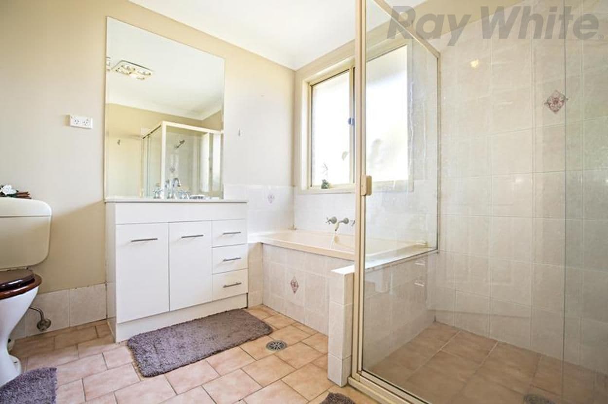 31 Merriwa Avenue, HOXTON PARK NSW 2171, Hoxton Park - Thumbnail 5