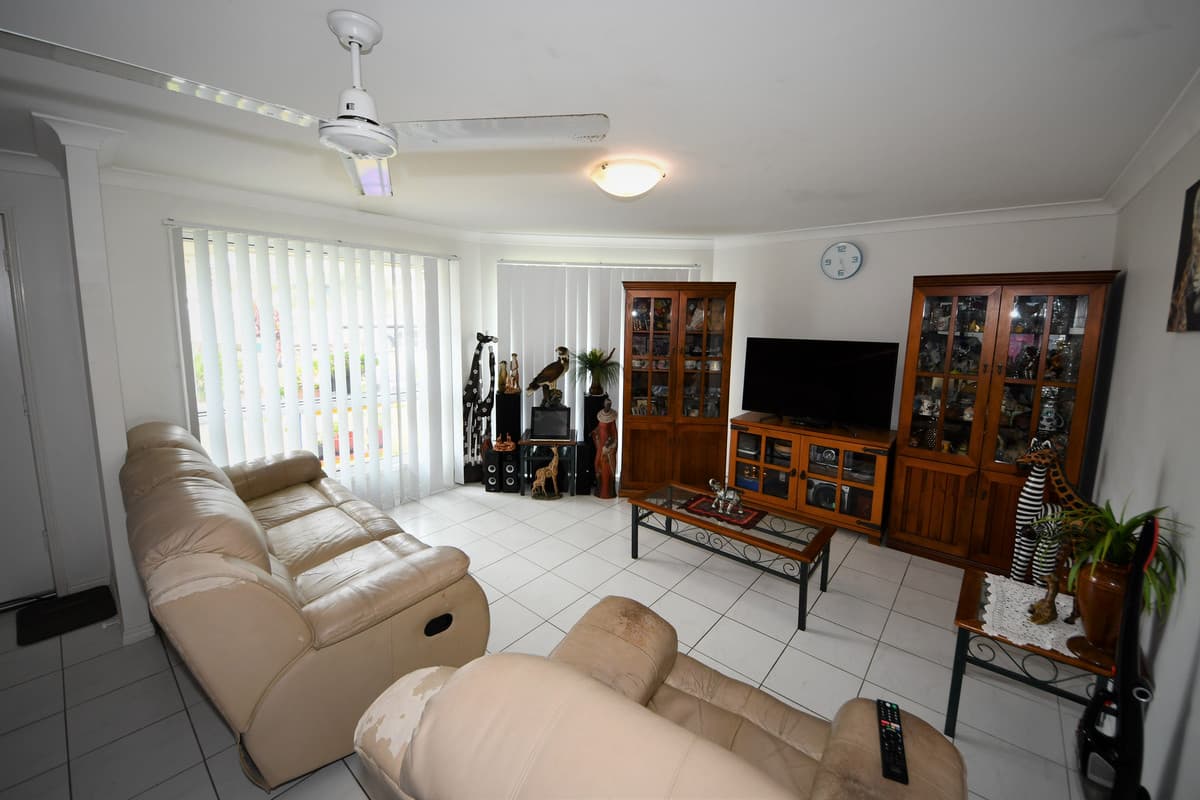 12 Joseph Street, GRACEMERE, Haywards Bay - Thumbnail 7