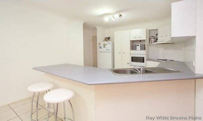 14 Learmonth Court, HILLCREST QLD 4118, Hillcrest - Thumbnail 5