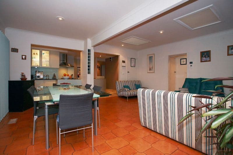 27 Botanic Drive, DONCASTER VIC 3108, Doncaster - Thumbnail 2