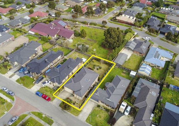 16 Yellow Gum Drive, Pakenham VIC 3810, Pakenham - Thumbnail 4