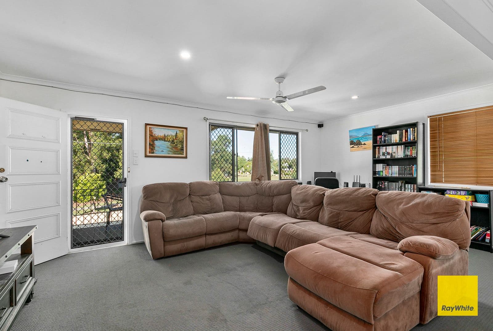 16 Denice Street, Birkdale QLD 4159, Birkdale - Thumbnail 3