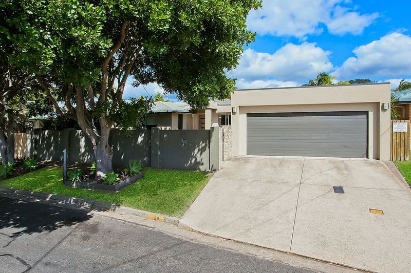29 Curlew Crescent, BURLEIGH WATERS QLD 4220, Burleigh Waters - Image 1