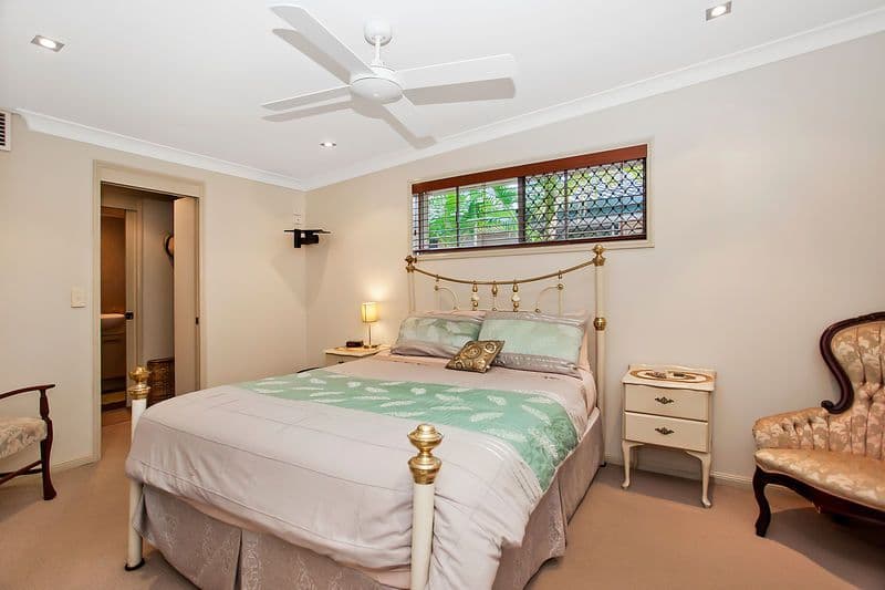 29 Curlew Crescent, BURLEIGH WATERS QLD 4220, Burleigh Waters - Thumbnail 8