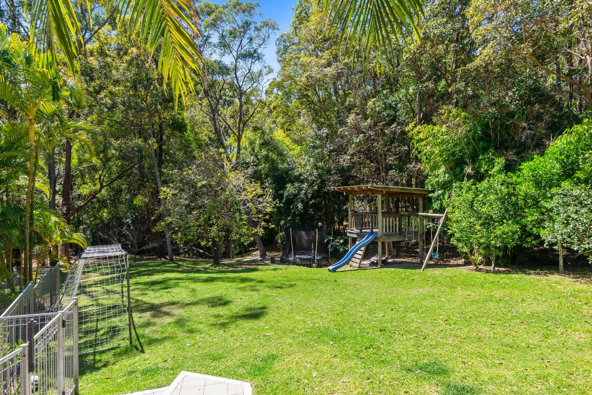 17 Cornwall Drive, Elanora QLD 4221, Elanora - Thumbnail 3