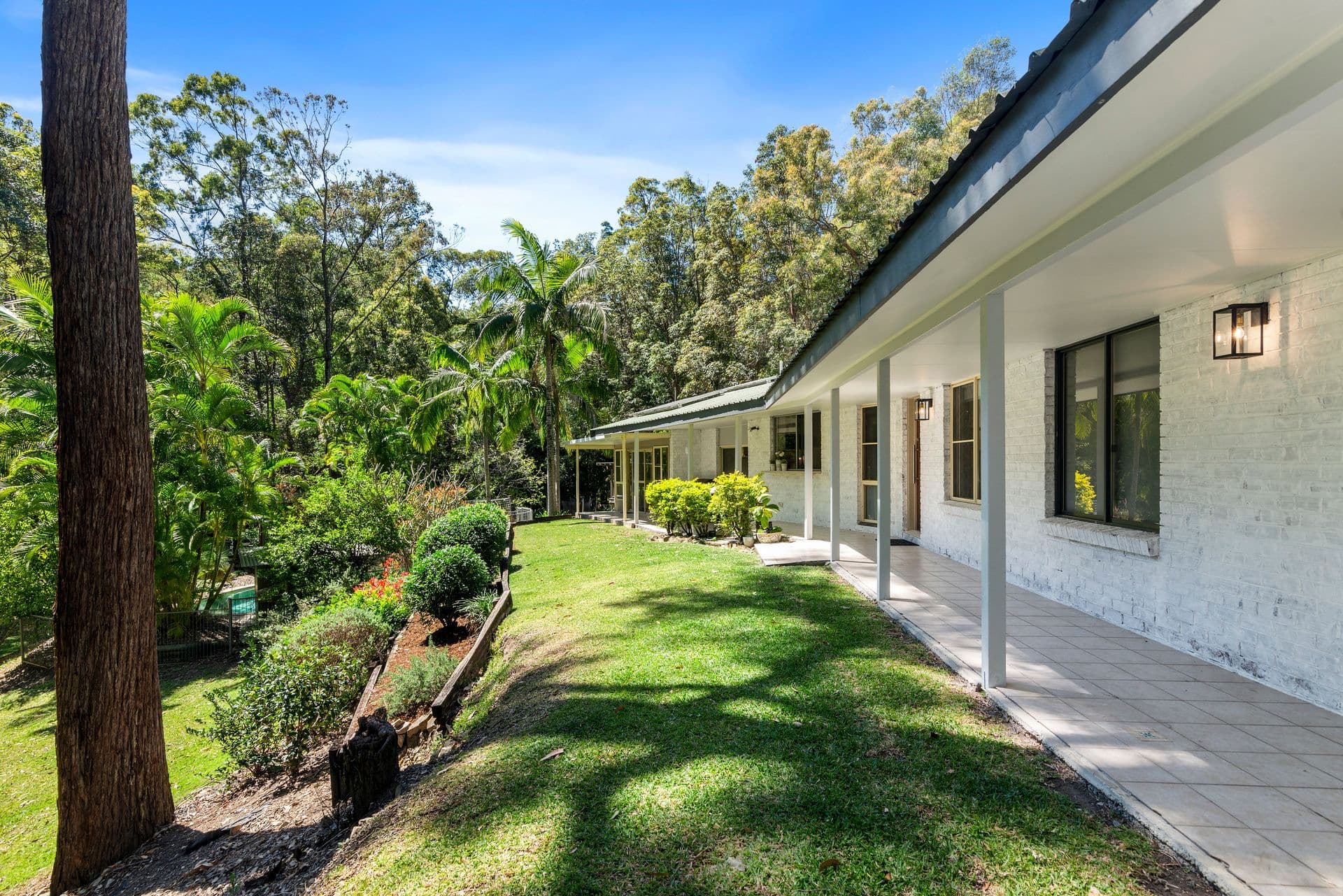 17 Cornwall Drive, Elanora QLD 4221, Elanora - Thumbnail 4