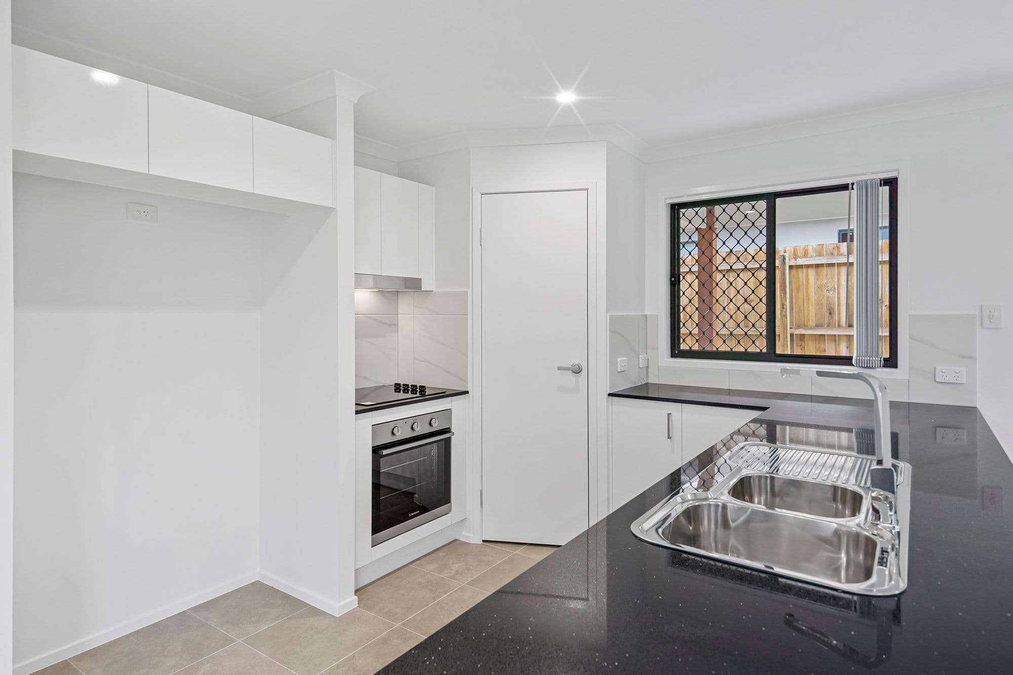 1 Burton Court, Logan Reserve QLD 4133, Logan Reserve - Thumbnail 3