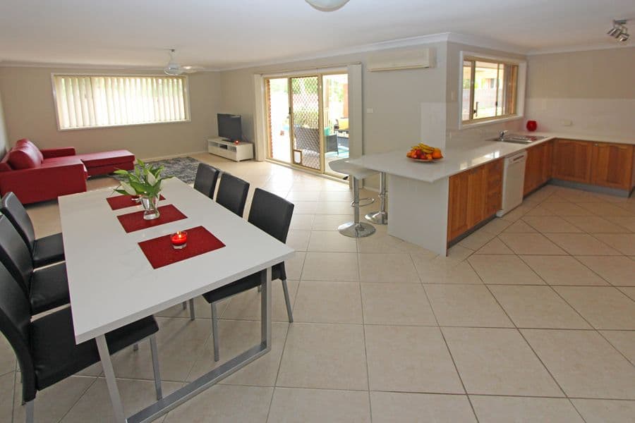 21 Katherine Crescent, Green Point NSW 2251, Green Point - Thumbnail 4