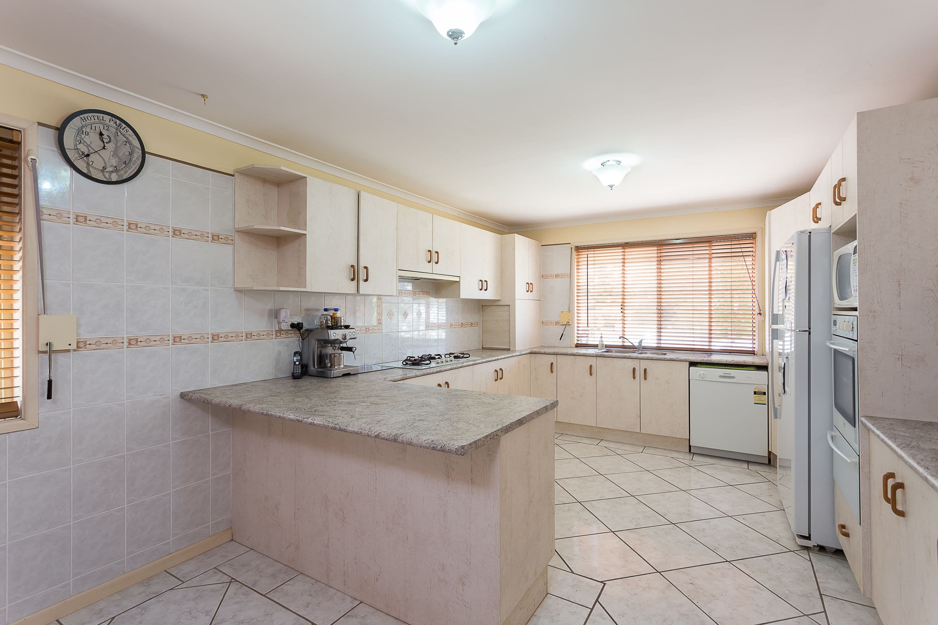 8 Tabari Place, Eagleby QLD 4207, Eagleby - Thumbnail 3