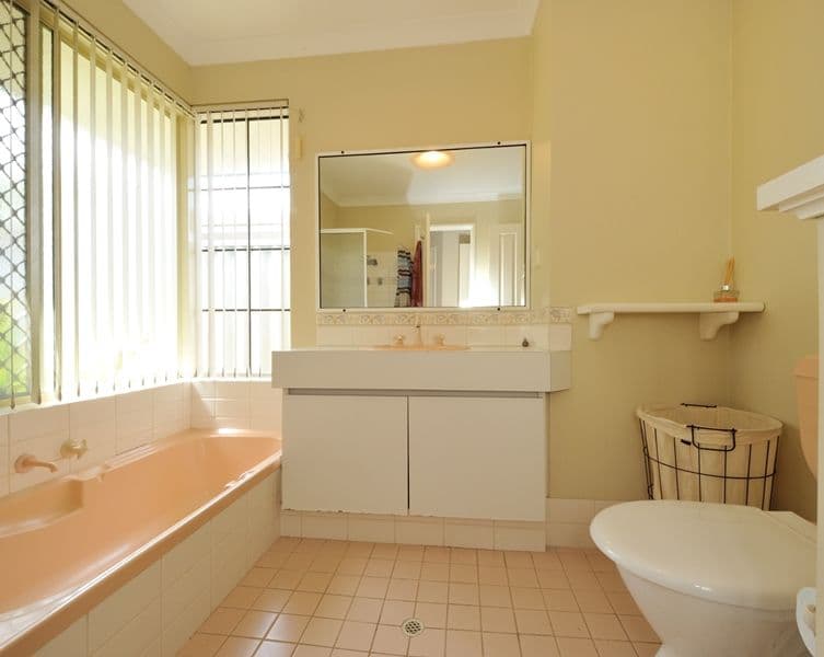 55 Oakwood Crescent, Waikiki WA 6169, Waikiki - Thumbnail 8