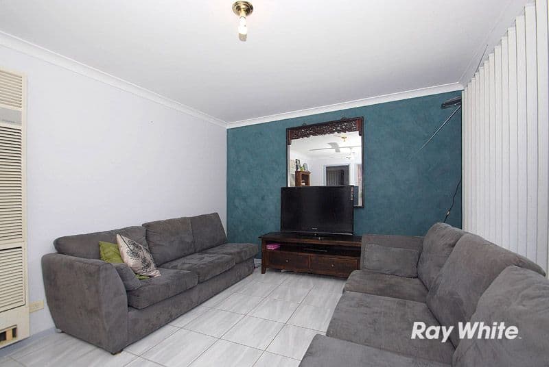 17 Caroline Cresent, CRANBOURNE WEST VIC 3977, Cranbourne West - Thumbnail 6