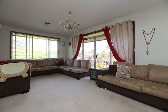 38 Kurrajong Avenue, Georges Hall NSW 2198, Georges Hall - Thumbnail 3