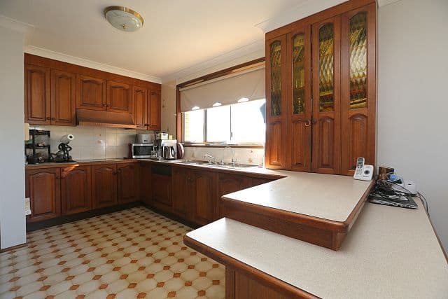 38 Kurrajong Avenue, Georges Hall NSW 2198, Georges Hall - Thumbnail 5