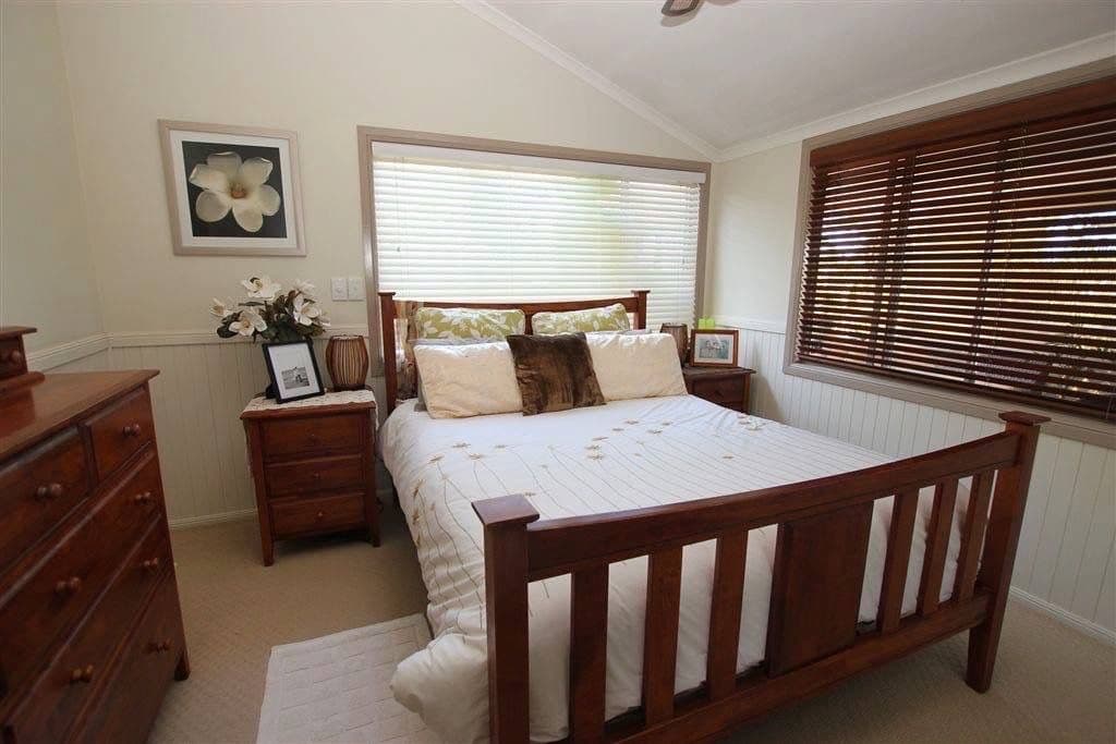 24 Barry Street, Yeppoon QLD 4703, Yeppoon - Thumbnail 4