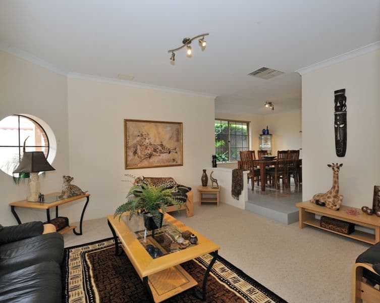 22 Cuthbertson Drive, COOLOONGUP WA 6168, Cooloongup - Thumbnail 3