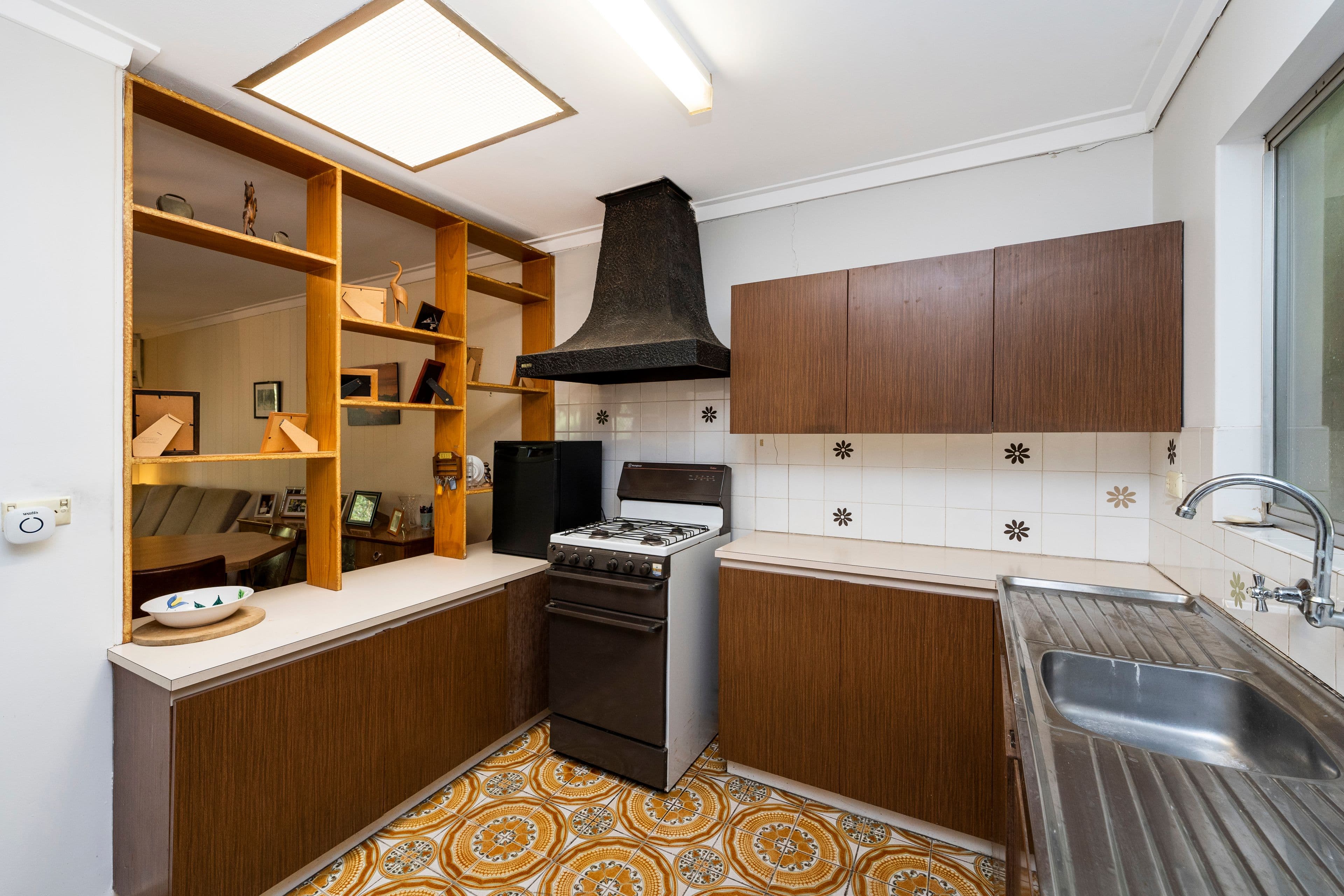 4 Sutherland Close South, Guildford WA 6055, Guildford - Thumbnail 6