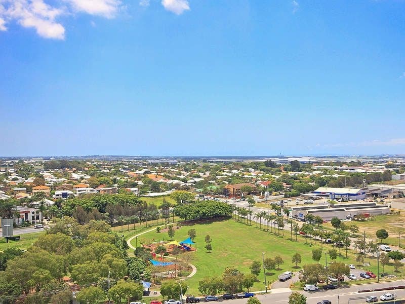 35 Harbour Road, HAMILTON QLD 4007, Hamilton - Thumbnail 2