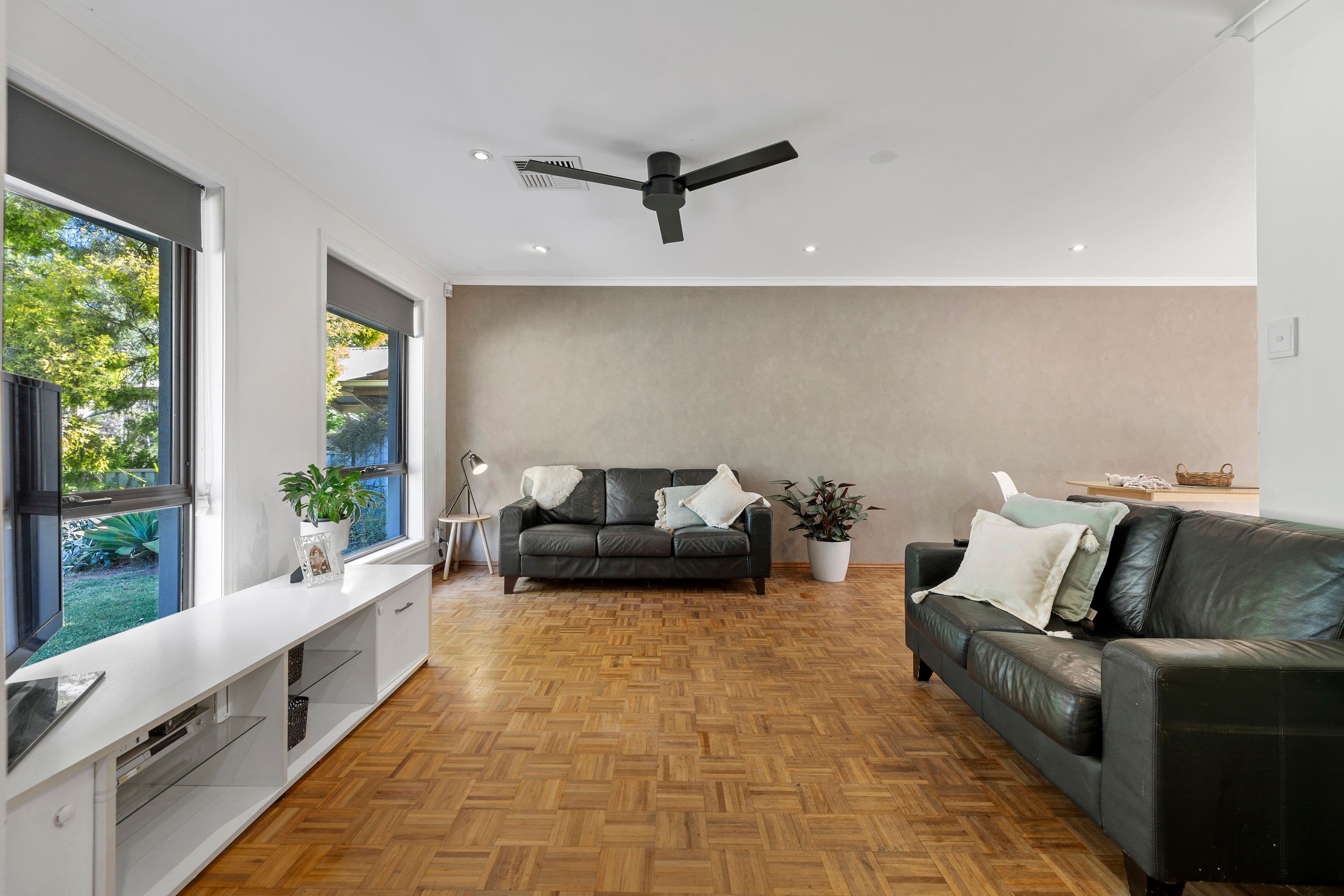 19 Amanda Drive, Surrey Downs SA 5126, Surrey Downs - Thumbnail 2