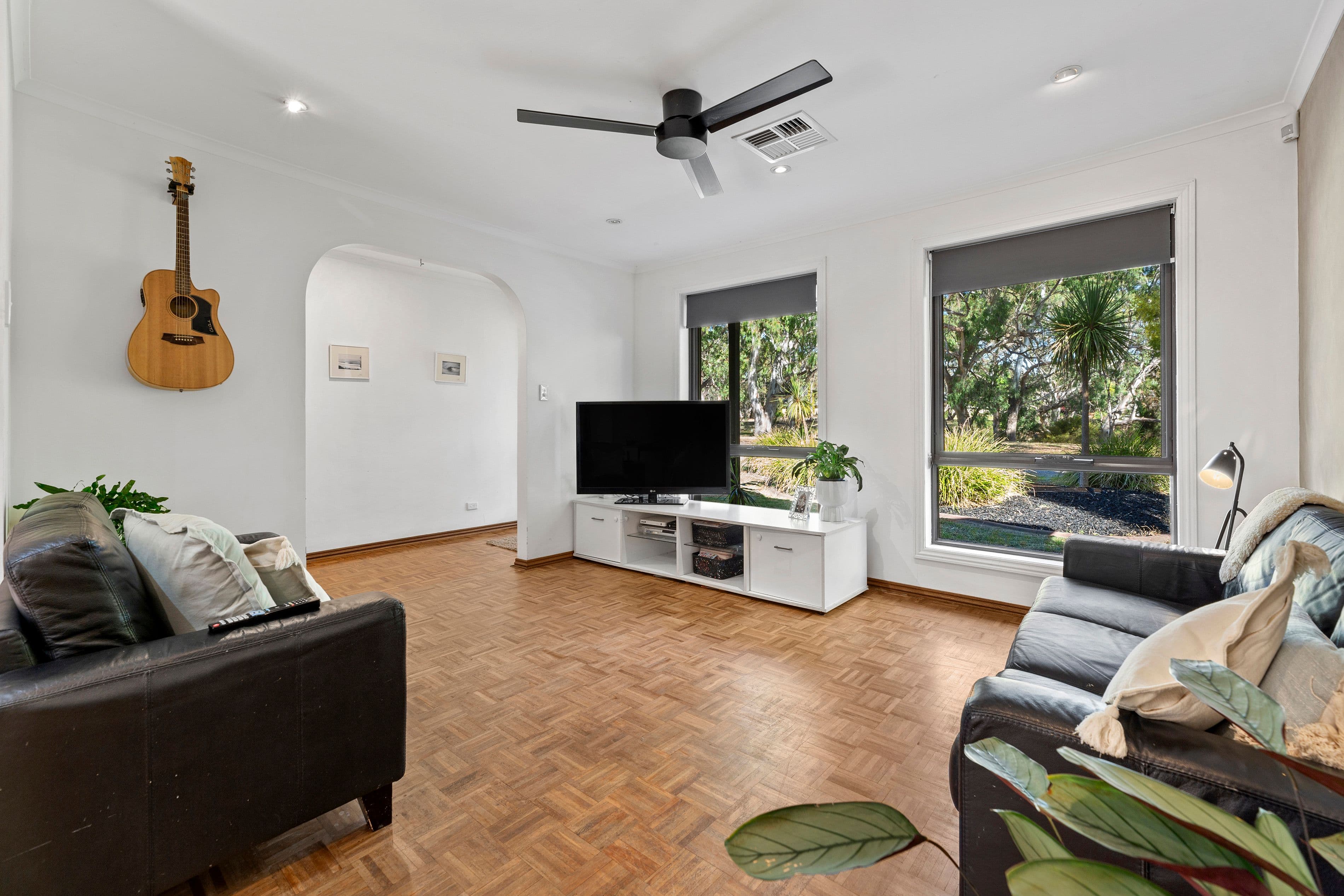 19 Amanda Drive, Surrey Downs SA 5126, Surrey Downs - Thumbnail 3