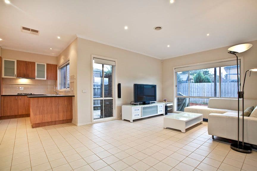 31 Watling Grove, FERNTREE GULLY VIC 3156, Ferntree Gully - Thumbnail 2