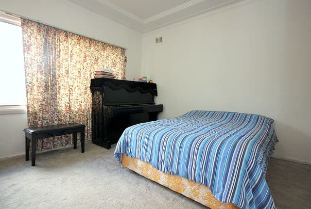44 Winifred Street, CONDELL PARK NSW 2200, Condell Park - Thumbnail 4